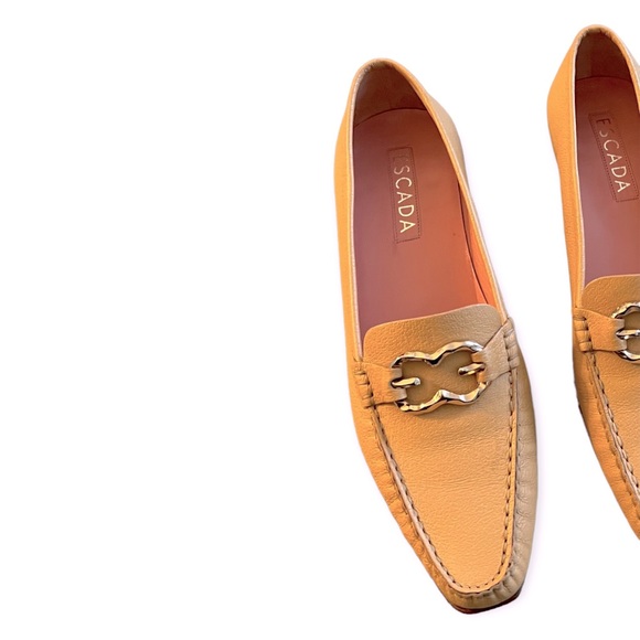 NEW Escada Buttery Yellow Loafers Ornate Gold Buckle Style 27351 Handmade Italy - Picture 4 of 14